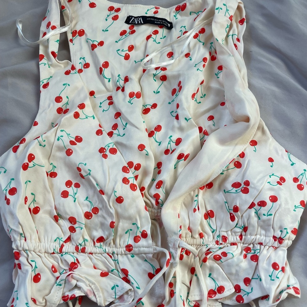 Zara Cherry Patterned Sleeveless Blouse